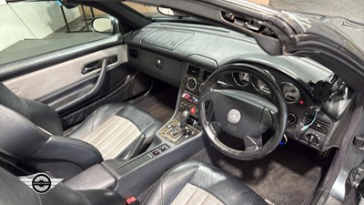 Lot 432 - 2001 MERCEDES SLK32 AMG