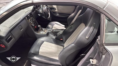 Lot 432 - 2001 MERCEDES SLK32 AMG