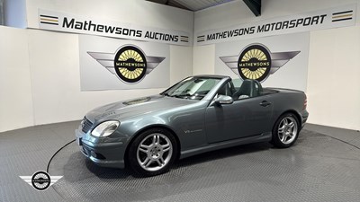 Lot 432 - 2001 MERCEDES SLK32 AMG