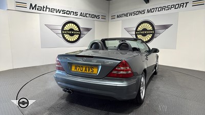 Lot 432 - 2001 MERCEDES SLK32 AMG
