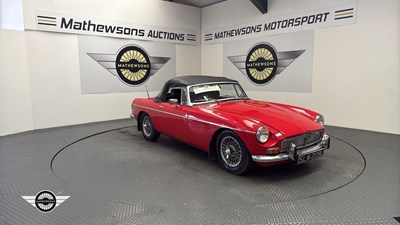 Lot 538 - 1973 MG B