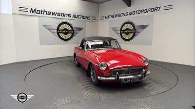 Lot 538 - 1973 MG B