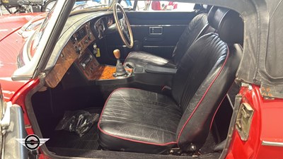 Lot 538 - 1973 MG B