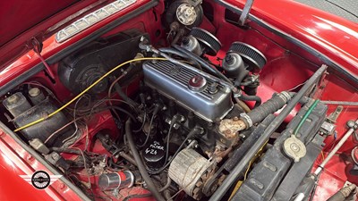 Lot 538 - 1973 MG B