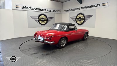 Lot 538 - 1973 MG B