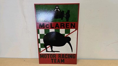Lot 609 - WOODEN HAND PAINTED McLAREN MOTOR RACING TEAM SIGN 24" X 16"