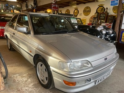 Lot 45 - 1993 FORD ESCORT XR3I