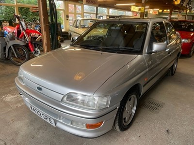 Lot 45 - 1993 FORD ESCORT XR3I