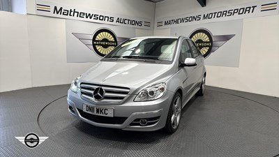Lot 574 - 2011 MERCEDES-BENZ B160 BLUEEFFICIENCY SPORT