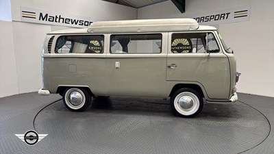 Lot 748 - 1969 VOLKSWAGEN BAY CAMPERVAN