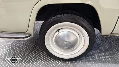 Lot 748 - 1969 VOLKSWAGEN BAY CAMPERVAN