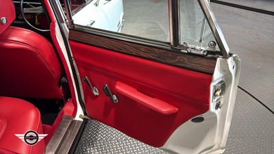 Lot 398 - 1972 ROVER 3500