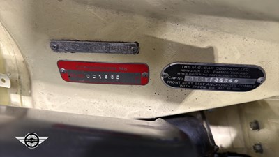 Lot 637 - 1969 MG C GT