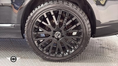 Lot 858 - 2005 LAND ROVER R-ROVER SPT V8SC 1ST ED