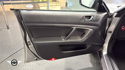 Lot 680 - 2006 SUBARU OUTBACK S