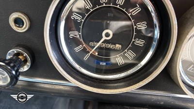 Lot 422 - 1969 FORD CORTINA DE LUXE