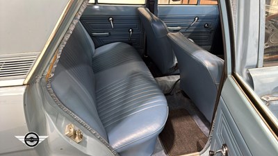 Lot 422 - 1969 FORD CORTINA DE LUXE