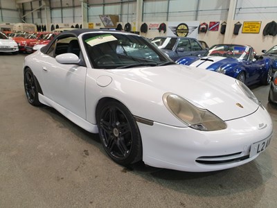 Lot 110 - 1999 PORSCHE 911 CARRERA 4 TIPTRONIC S
