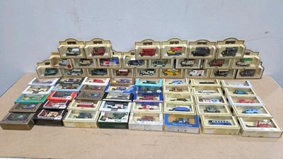 Lot 455 - BOX OF MIXED DIE CAST MODELS