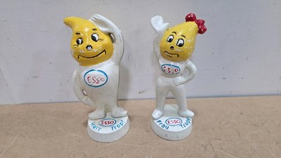 Lot 697 - MR & MRS DRIP CAST FIGURES 10" TALL