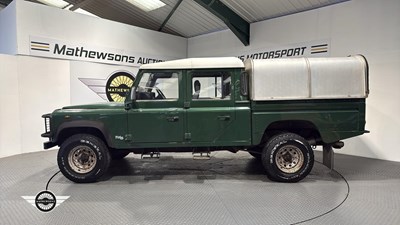 Lot 318 - 2002 LAND ROVER DEFENDER 130 TD5