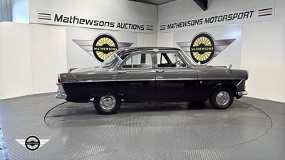 Lot 102 - 1960 FORD ZODIAC