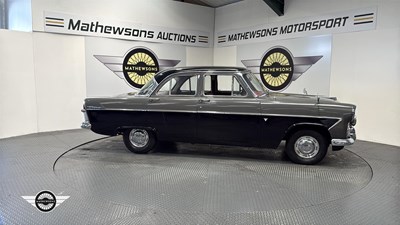 Lot 102 - 1960 FORD ZODIAC