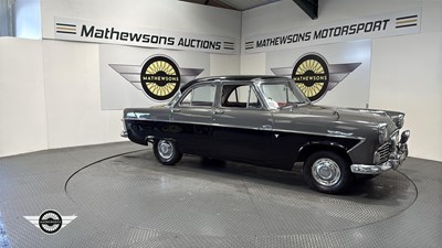 Lot 102 - 1960 FORD ZODIAC