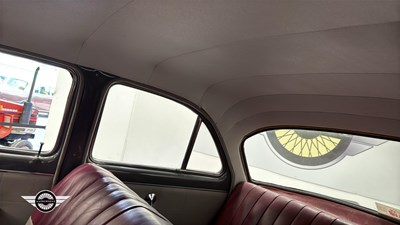 Lot 102 - 1960 FORD ZODIAC