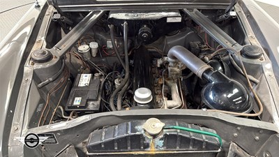 Lot 102 - 1960 FORD ZODIAC