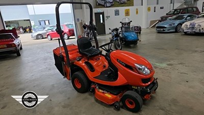 Lot 17 - KUBOTA LAWN MOWER