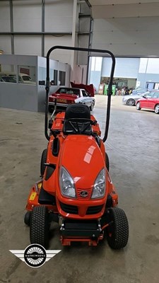 Lot 17 - KUBOTA LAWN MOWER