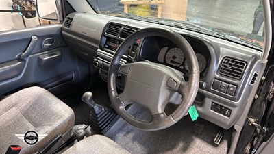 Lot 53 - 2004 SUZUKI JIMNY 02