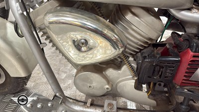 Lot 65 - CHILDS PETROL MOTORBIKE