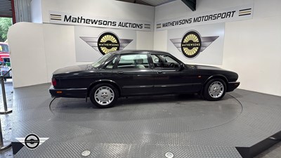 Lot 103 - 1997 JAGUAR XJ6 SPORT AUTO