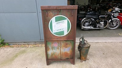 Lot 717 - CASTROL WAKEFIELD 2 PUMP OIL TANK / DISPENSER & OIL DISPENSER