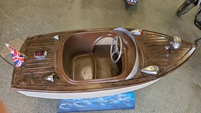 Lot 59 - 1960'S CHILD'S RIDE ON BOAT- IN FULL WORKING ORDER 65" LONG