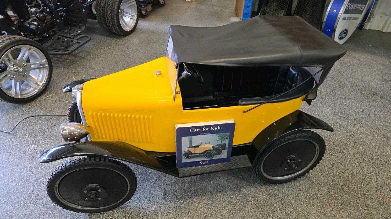 Lot 19 - CITROEN CHAIN DRIVEN PEDAL CAR, AS SHOWN ON THE BOOK PROVIDED, PEDAL CARS FOR KIDS