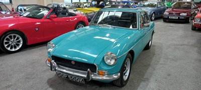 Lot 119 - 1972 MG B GT