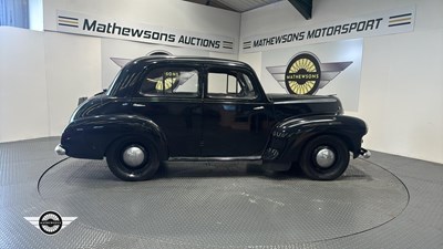Lot 547 - 1950 VAUXHALL WYVERN