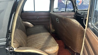 Lot 547 - 1950 VAUXHALL WYVERN