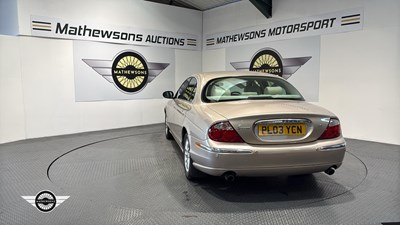 Lot 835 - 2003 JAGUAR S-TYPE V6 SE AUTO