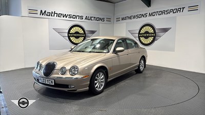 Lot 835 - 2003 JAGUAR S-TYPE V6 SE AUTO
