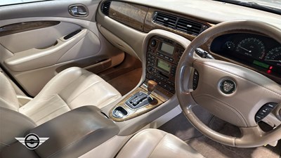 Lot 835 - 2003 JAGUAR S-TYPE V6 SE AUTO