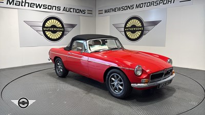 Lot 774 - 1971 MG B