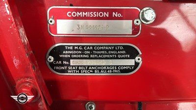 Lot 774 - 1971 MG B