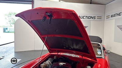 Lot 774 - 1971 MG B