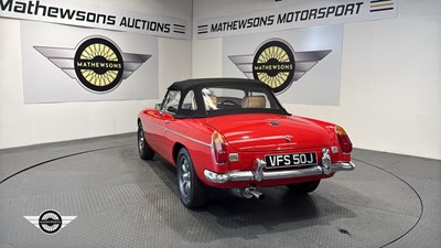Lot 774 - 1971 MG B