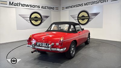 Lot 774 - 1971 MG B