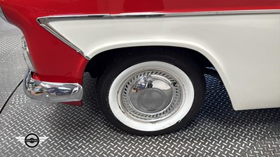 Lot 361 - 1960 FORD ZODIAC